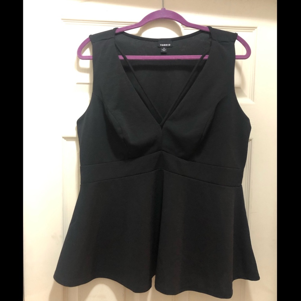 Black peplum shirt size 1 torrid